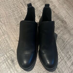 Universal thread booties